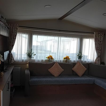 Caravan In Jaywick,Jaywick Sand, Clacton-On-Sea Jaywick Sands Exterior photo