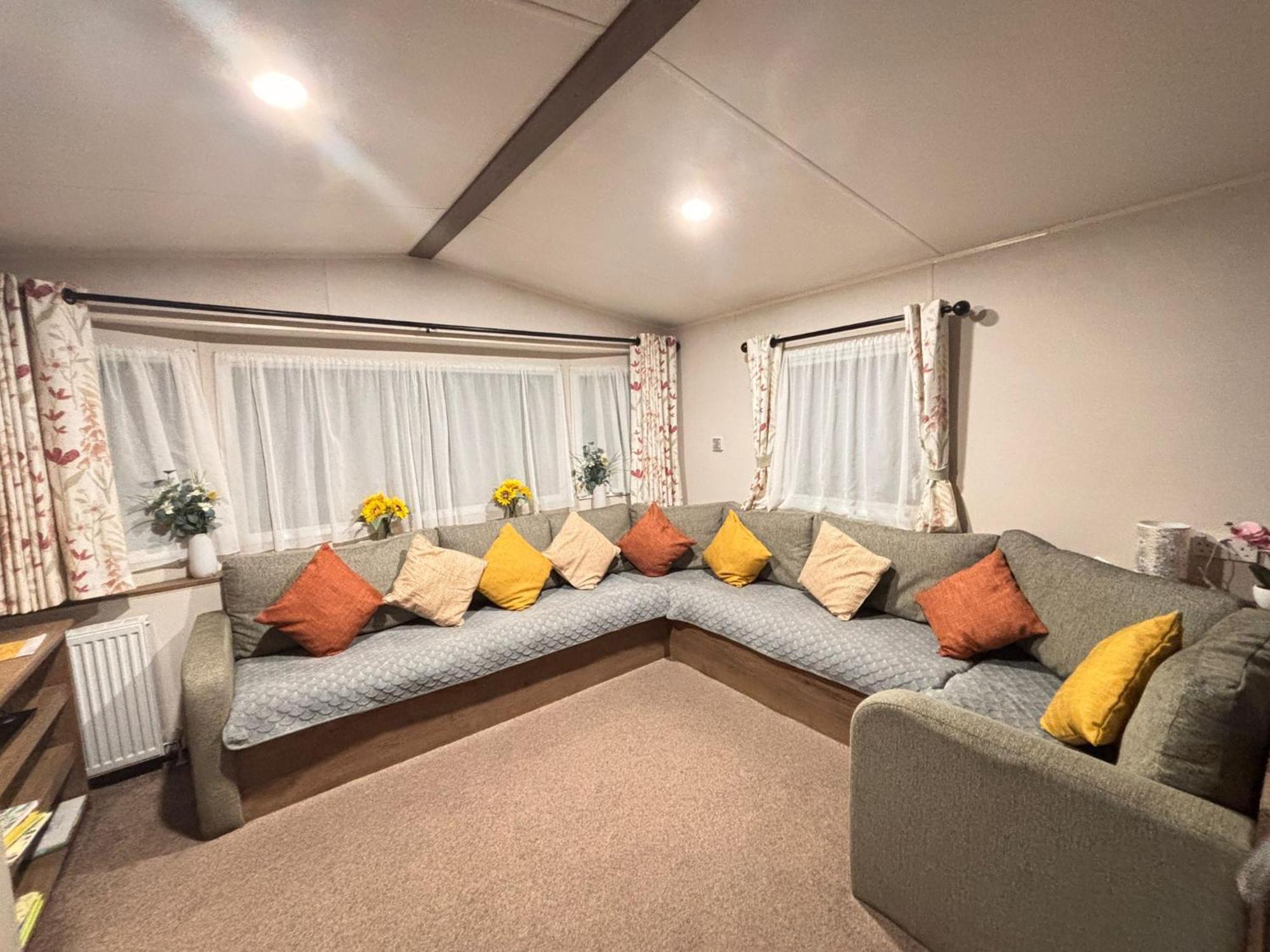 Caravan In Jaywick,Jaywick Sand, Clacton-On-Sea Jaywick Sands Exterior photo
